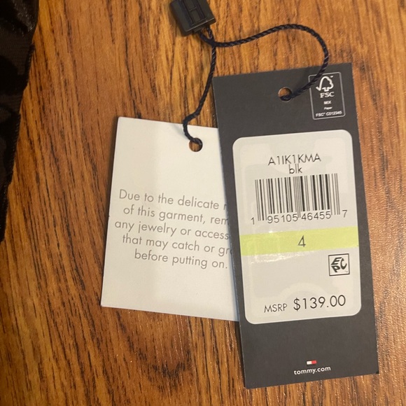 Tommy Hilfiger Velvet Dress NWT Size 4 - Picture 2 of 10